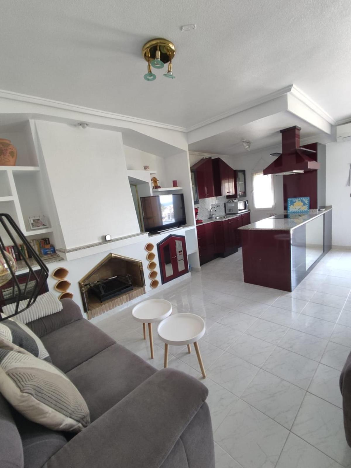 Schoenes Ruhiges Rooftop Apartment Mit Grosser Dachterrasse Torrevieja Luaran gambar